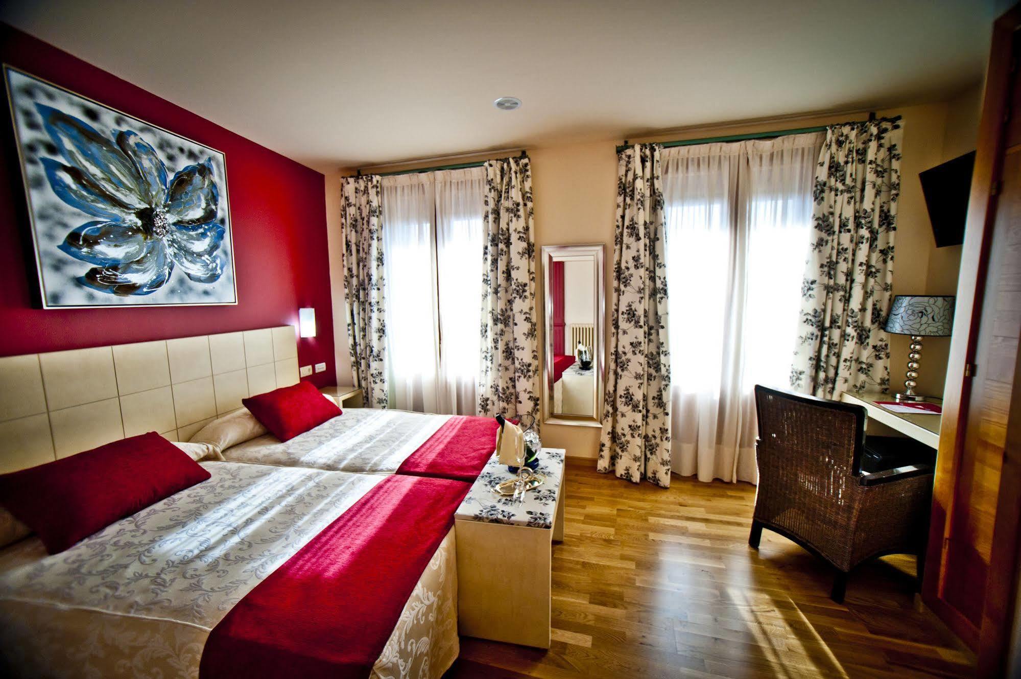 Hotel Condes De Castilla Segovia Exteriér fotografie